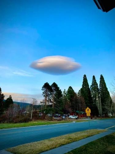 ,      ,             BdX7M1JO