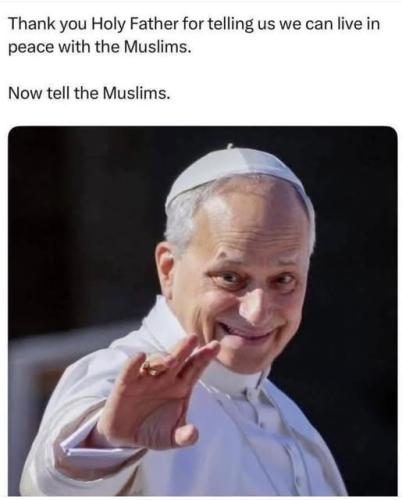 Pope_telling_us_we_can_live_in_peace_Muz