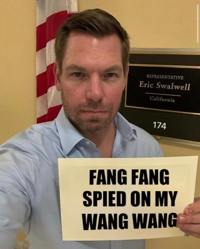 fangfang-wpied-on-wangwang