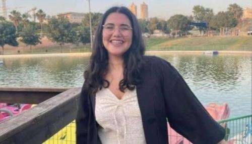 E02846E1-1257-4A1B-9C9B-EDF848431EB9