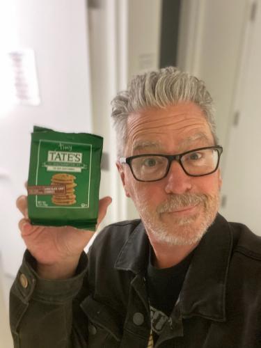 9DDD6486-03CE-4C3D-A437-6868790A7198