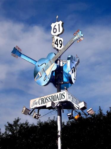 clarksdale-mississippi-delta-blues-highway-highway-guitar-sign-delta-blues-guitar-highway-sign-120864457