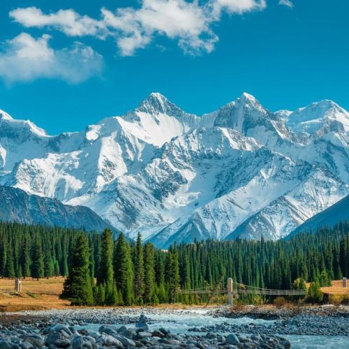 Ili-Travel-Guide