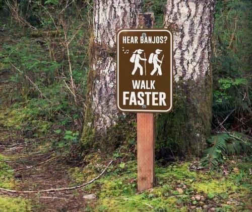 6a31517e460b4_funny-signs-on-hiking-trails__700