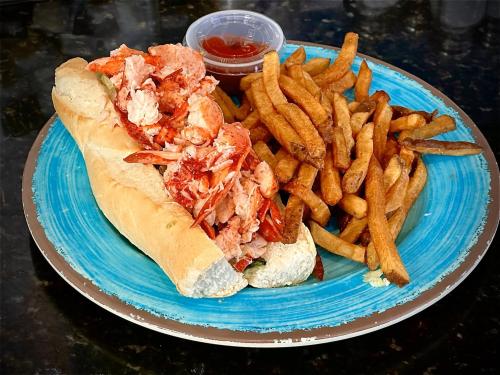 McGuirk's Ocean View Restaurant & Lounge3