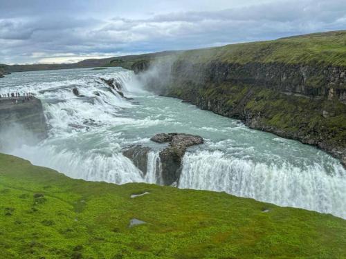 Waterfalls-in-Iceland-Gullfoss-Waterfall-Golden-Circle