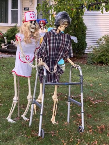skeletons 16