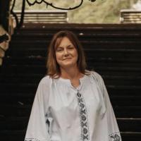 Angie Ledford