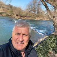 Richard D Mark