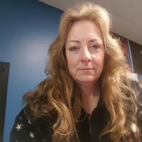 Lucinda Hollandsworth