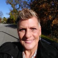 Mary_Ellen_Henze
