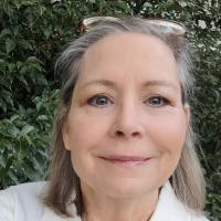 Leslie Hebert Malone
