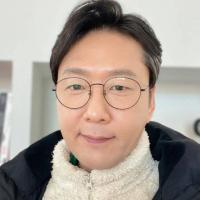 RUNCHU ZHANG